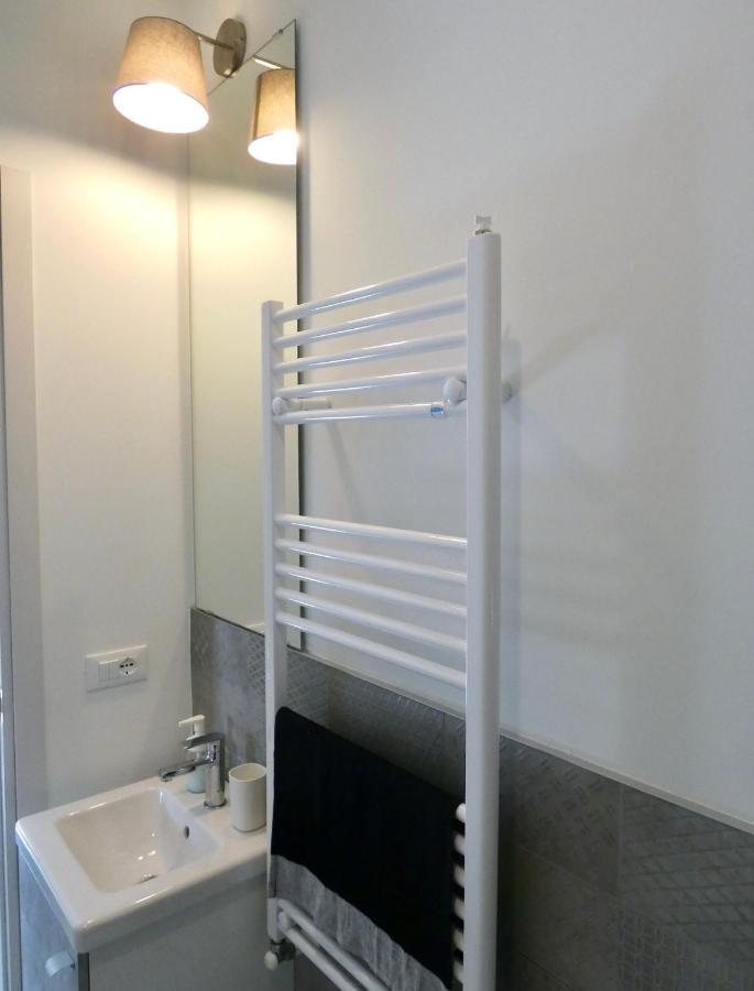 Buenretirope - Confortevoli Appartamentini Con Giardino Ferienhaus Pescara